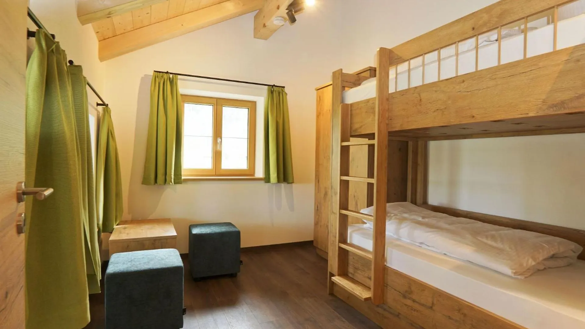 Farm stay Ferienhof Oberhuber Staudach-Egerndach Germany